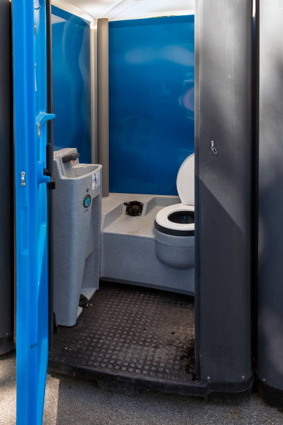 Portable Toilet Options We Offer in Huntersville, NC